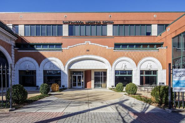 Chattanooga Lifestyle Center : 325 Market St, Chattanooga, TN 37402